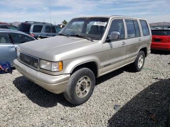  Salvage Isuzu Trooper