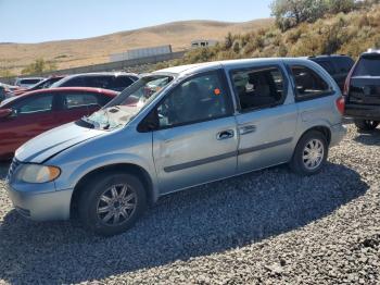  Salvage Chrysler Town & Country