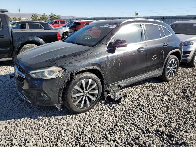  Salvage Mercedes-Benz GLA