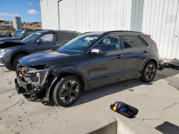  Salvage Kia Niro