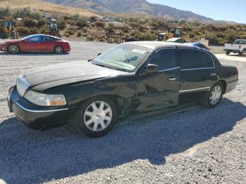  Salvage Lincoln Towncar