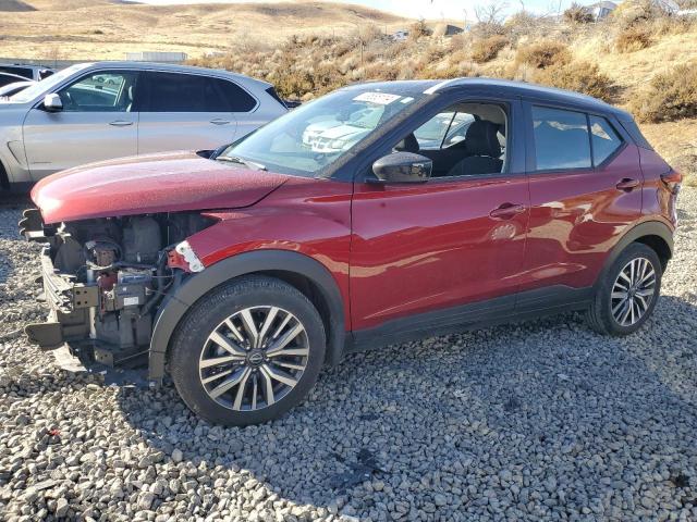  Salvage Nissan Kicks