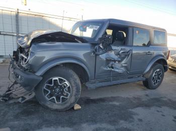  Salvage Ford Bronco