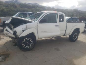  Salvage Toyota Tacoma