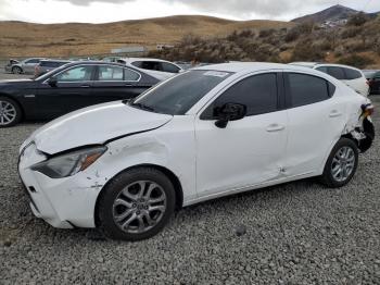  Salvage Toyota Yaris