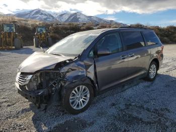  Salvage Toyota Sienna