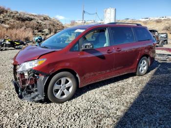  Salvage Toyota Sienna