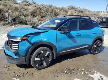  Salvage Nissan Kicks