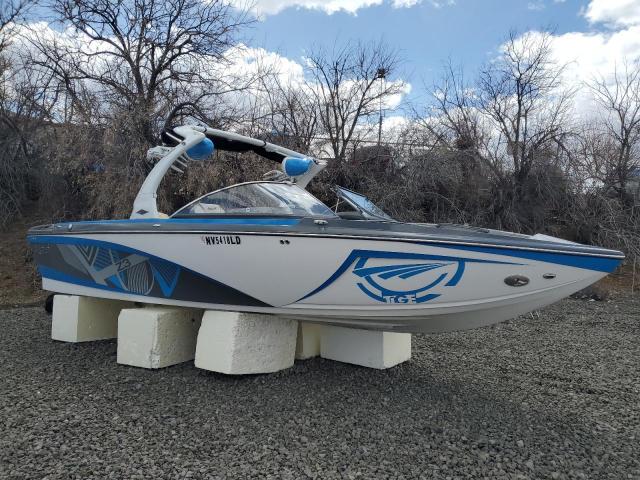  Salvage Tige Skiboat