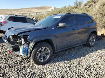  Salvage Jeep Cherokee
