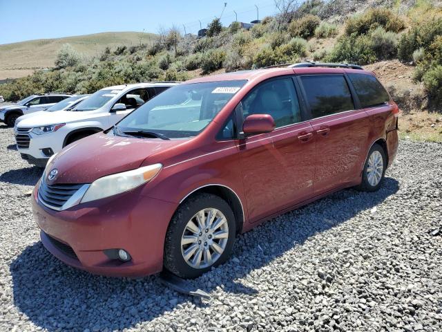  Salvage Toyota Sienna