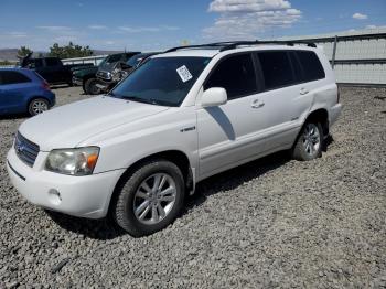 Salvage Toyota Highlander
