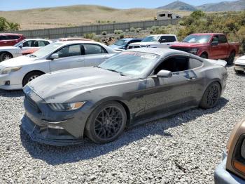  Salvage Ford Mustang