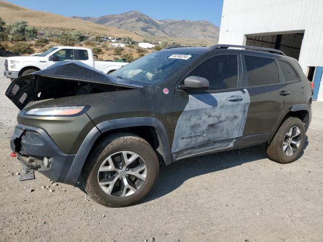  Salvage Jeep Cherokee