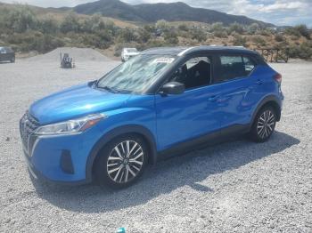 Salvage Nissan Kicks