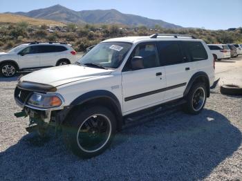  Salvage Mitsubishi Montero