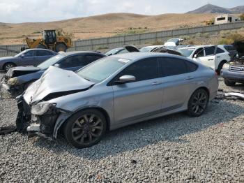  Salvage Chrysler 200