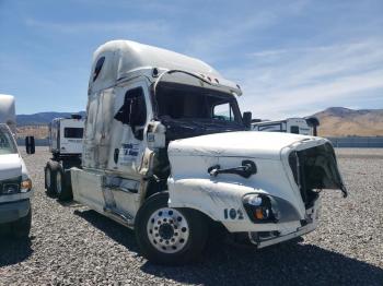  Salvage Freightliner Cascadia 125