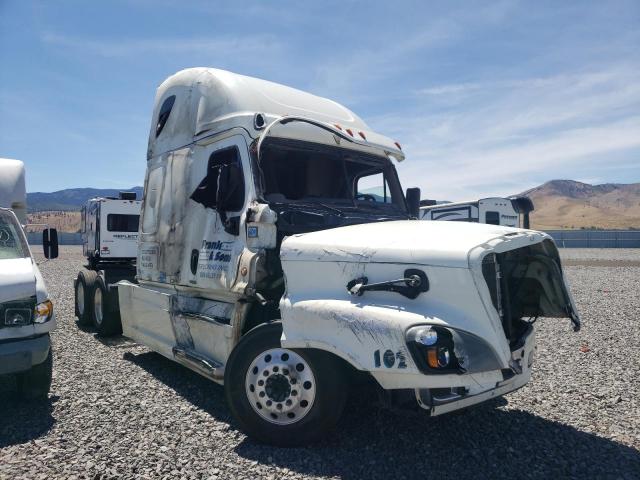  Salvage Freightliner Cascadia 125