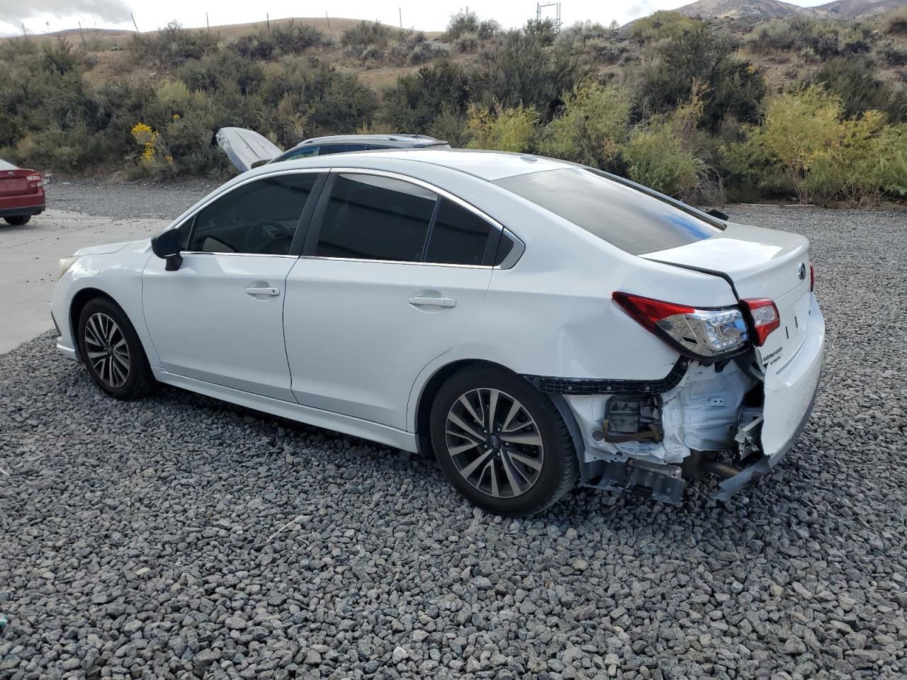 Subaru Legacy 2.5i Image 5