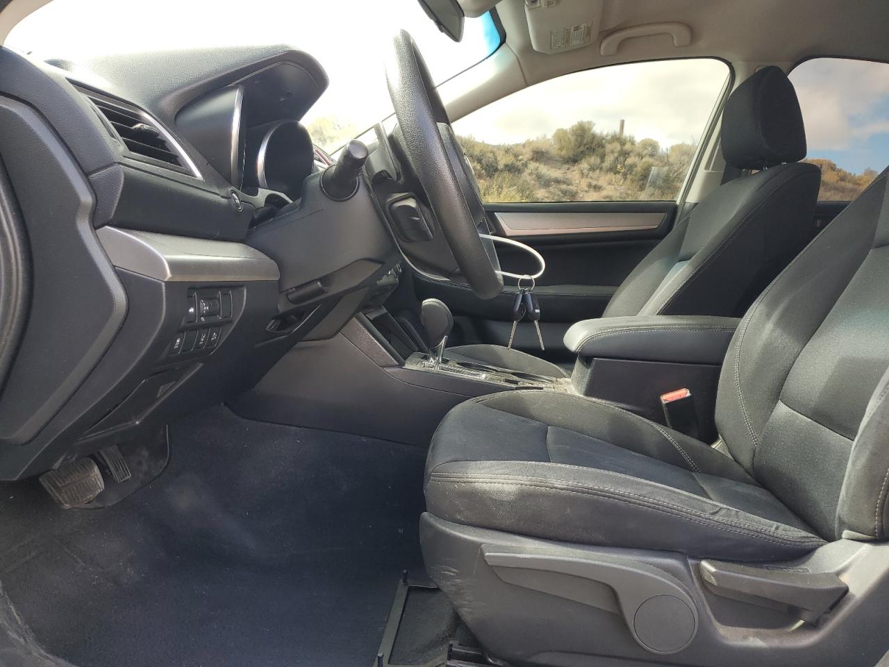 Subaru Legacy 2.5i Image 9