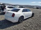 Chrysler 300 S Image 8