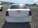 Chrysler 300 S Image 7