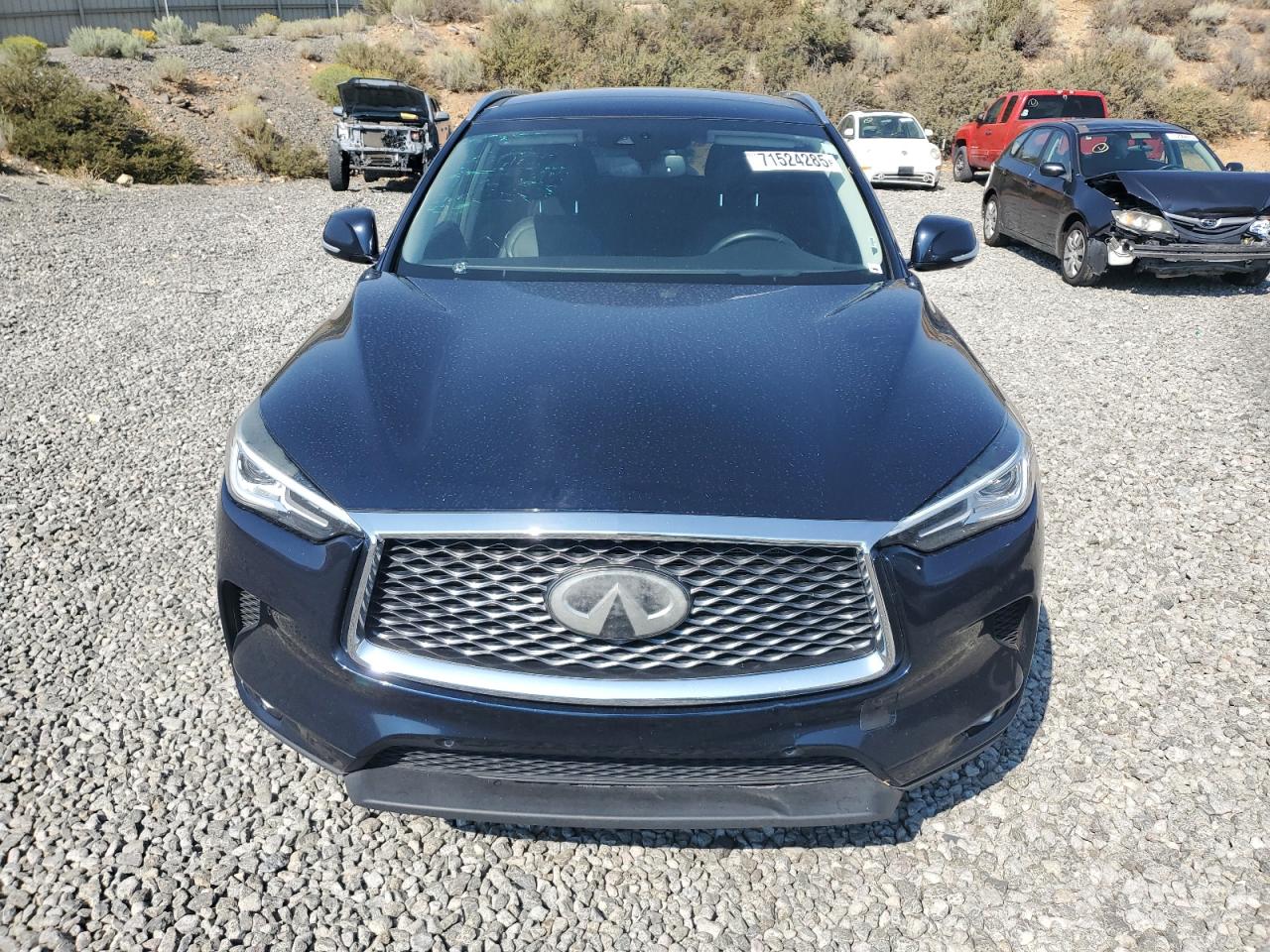 INFINITI Qx Essential Image 10
