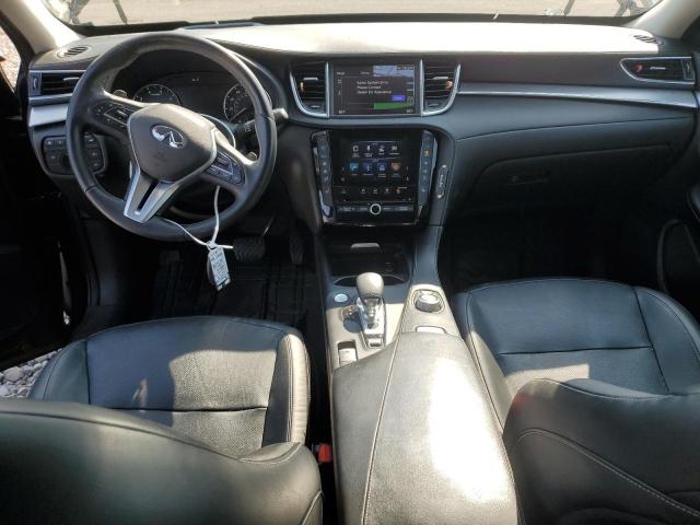 INFINITI Qx Essential Image 7