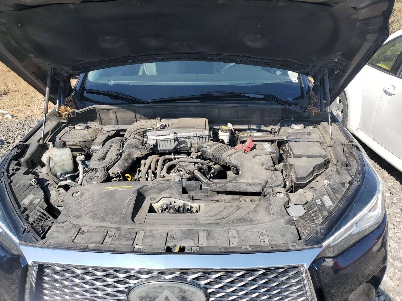 INFINITI Qx Essential Image 8