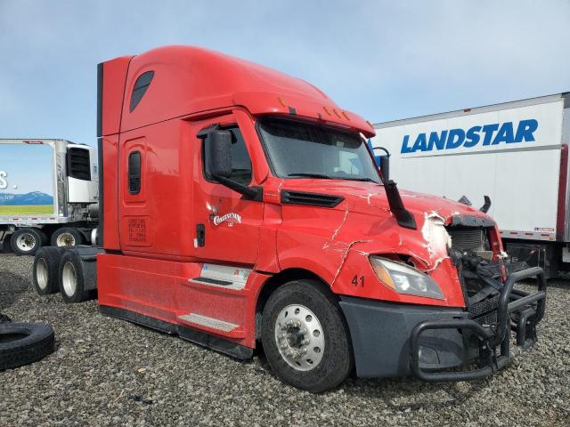  Salvage Freightliner Cascadia 1