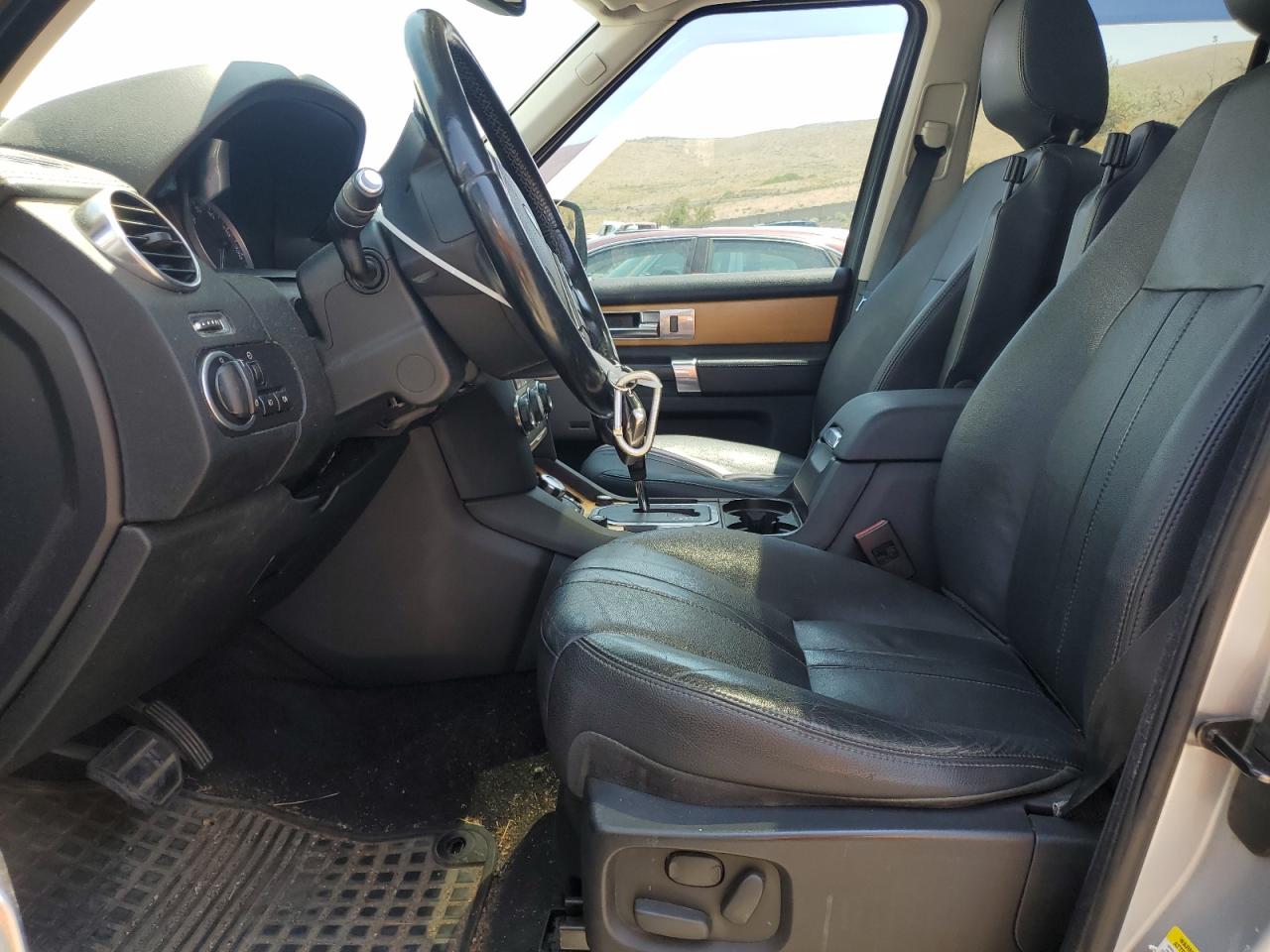 Land Rover LR4 Hse Image 12