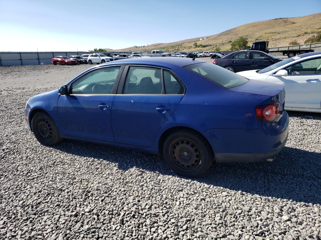 Volkswagen Jetta S Image 11