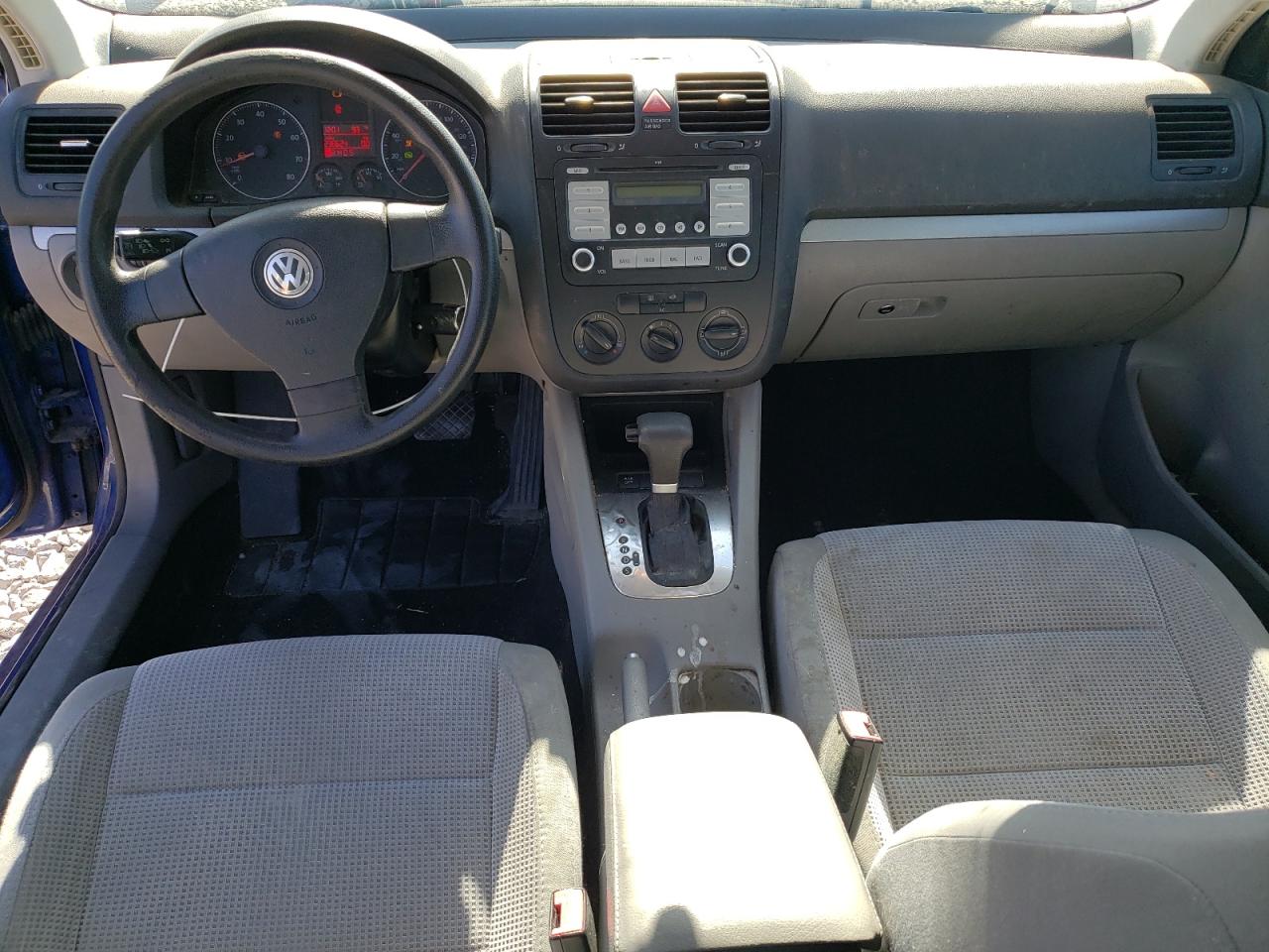 Volkswagen Jetta S Image 6