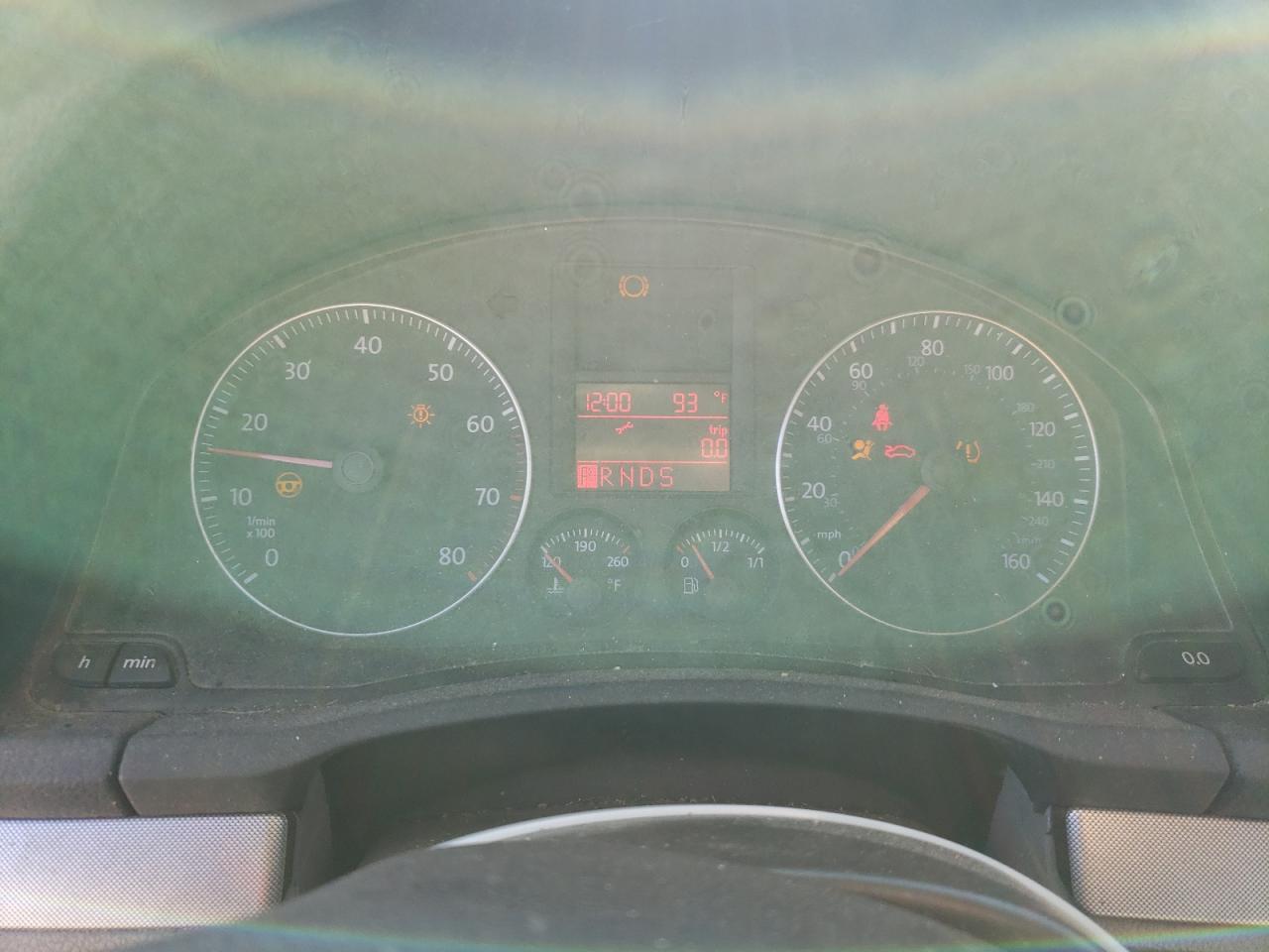 Volkswagen Jetta S Image 3