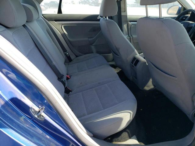 Volkswagen Jetta S Image 2