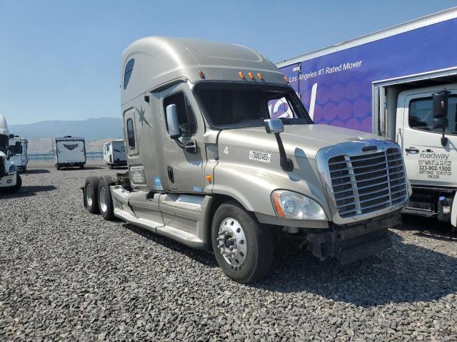  Salvage Freightliner Cascadia