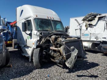  Salvage Freightliner Cascadia 1