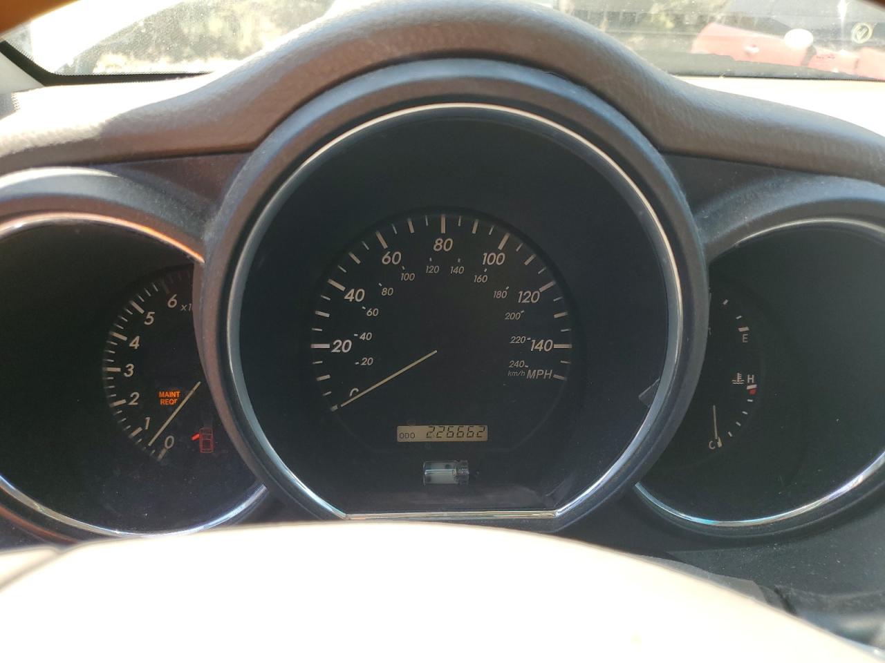 Lexus RX 330 Image 7