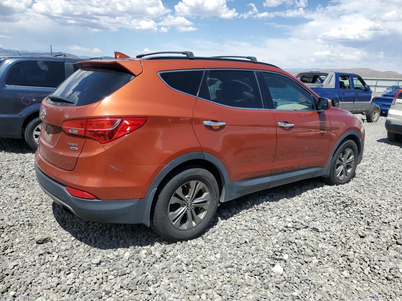Hyundai SANTA FE Image 2
