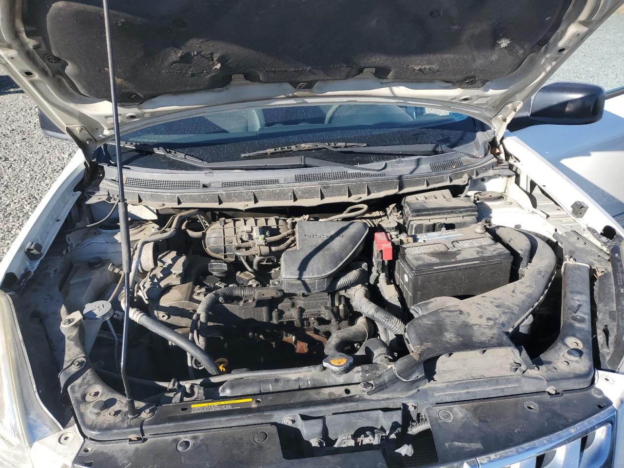 Nissan Rogue S Image 9