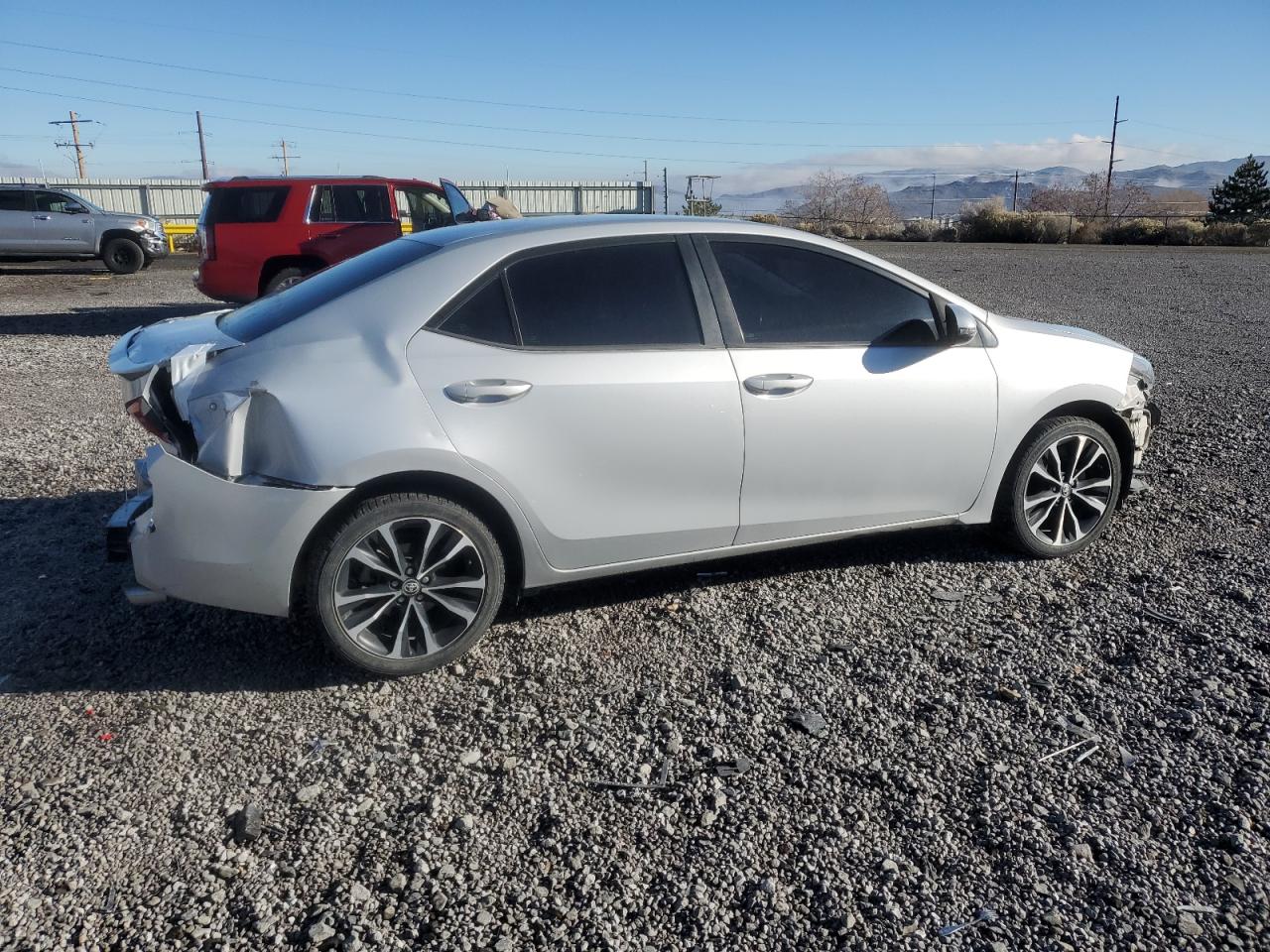 Toyota Corolla L Image 2