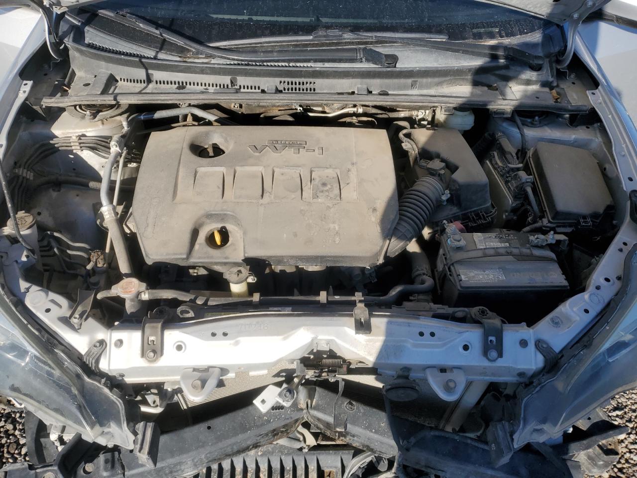 Toyota Corolla L Image 10