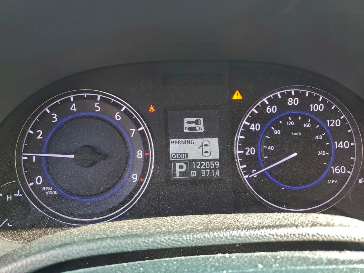 INFINITI G37 Image 8