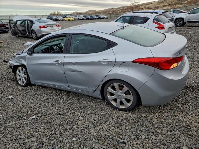 Hyundai ELANTRA Gls Image 3