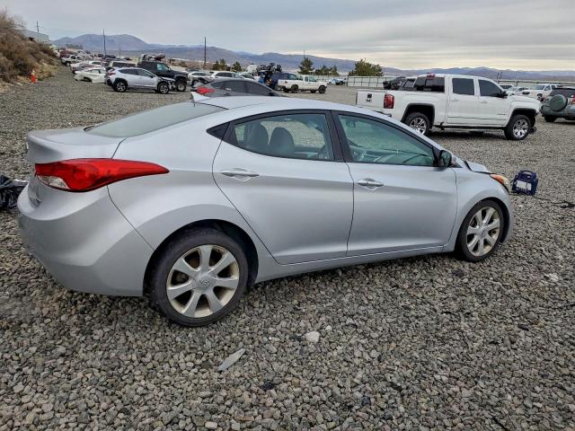 Hyundai ELANTRA Gls Image 12