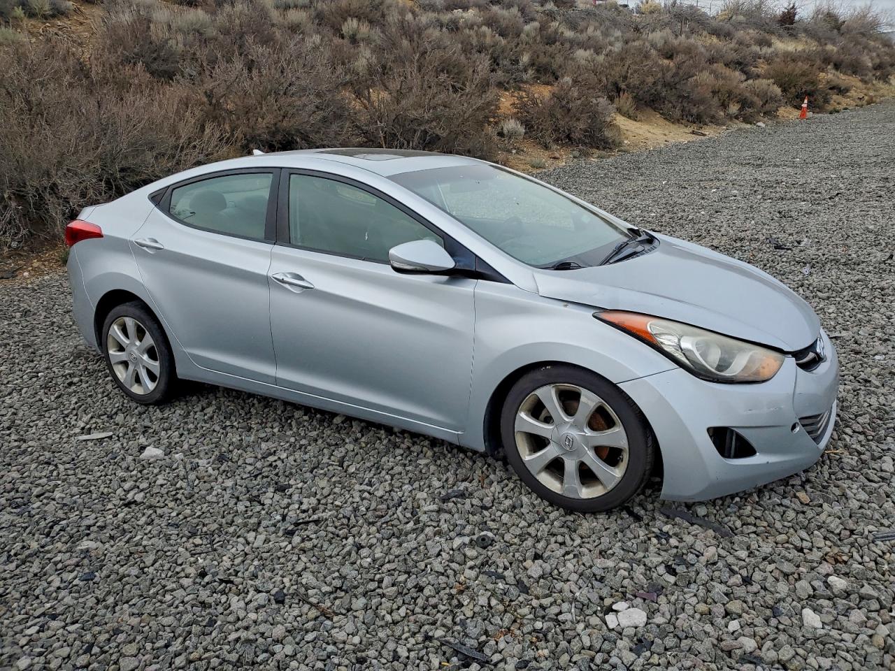 Hyundai ELANTRA Gls Image 10