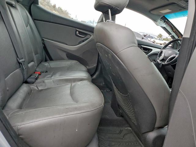 Hyundai ELANTRA Gls Image 9