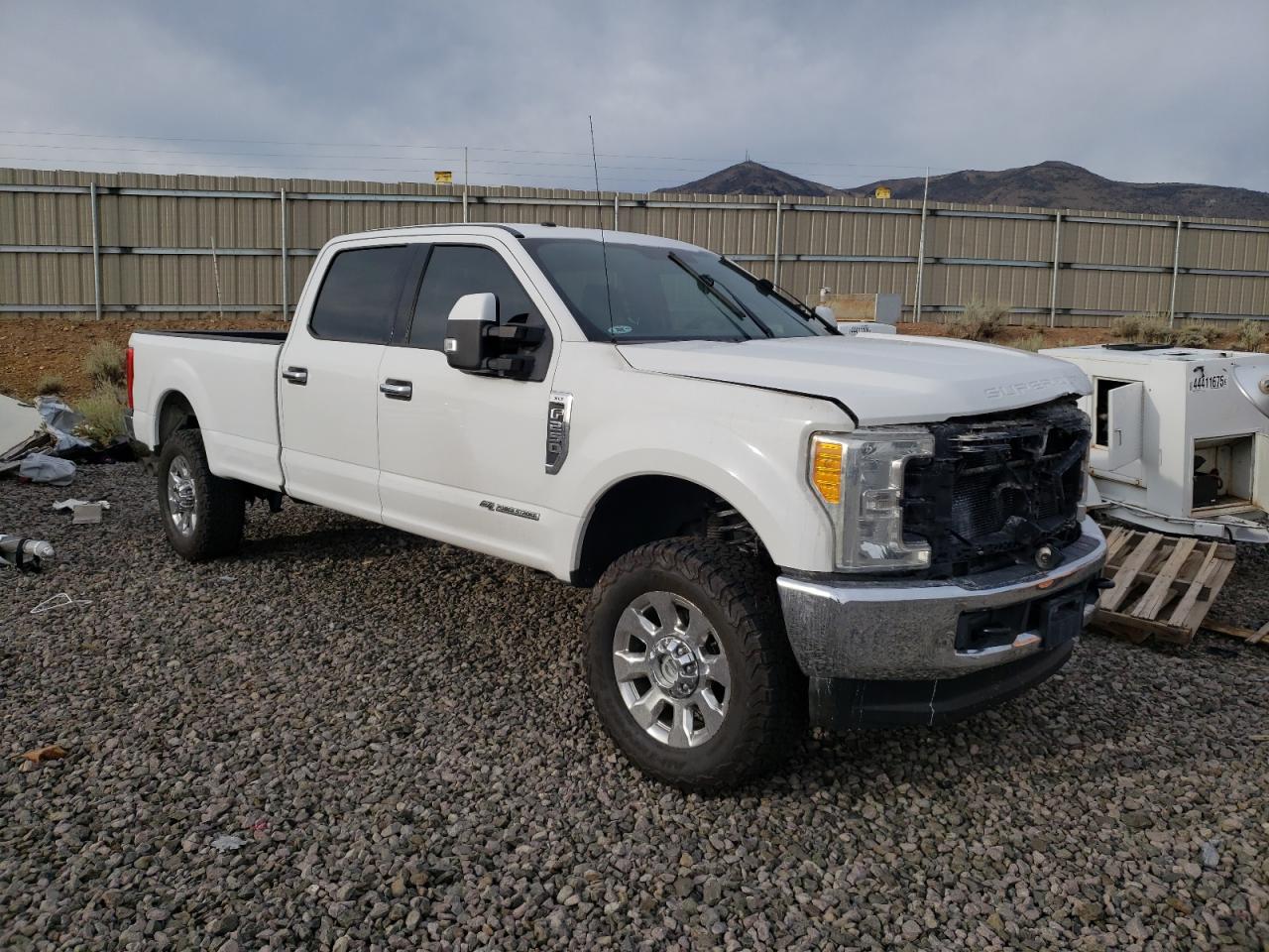 Ford F-250 Super Duty Image 3