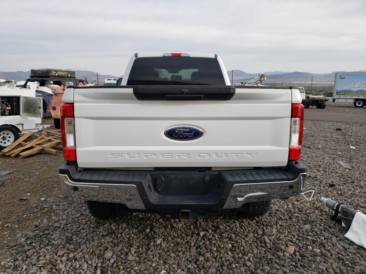Ford F-250 Super Duty Image 11